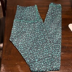 Perfect for St Pattys Day Fun Green Lululemon leggings
